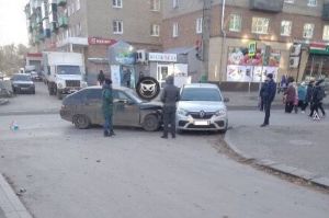 На Западной поляне в Пензе «двенадцатая» въехала в иномарку