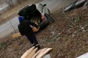 Соцсети: жительница Пензенской области устроила рабочим жесткий допрос