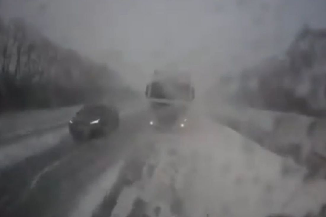 Появилось видео с моментом смертельного столкновения грузовиков в Пензенской области (18+)
