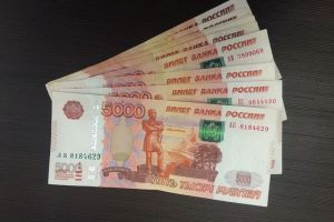 Россиянам могут выплатить в декабре по 10 тысяч рублей