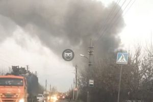 «Дорога на Заречный перекрыта». Очевидцы сообщают о пожаре в Пензе