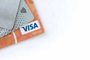 Банк «Открытие» добавил в Кошелек Pay карты Visa