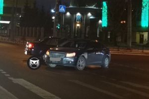 В пензенской Терновке посреди перекрестка столкнулись две иномарки