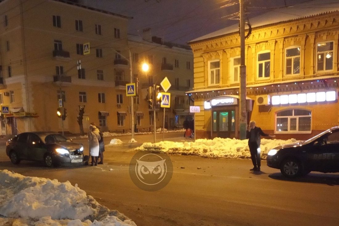 В центре Пензы в новогоднюю ночь случилась авария
