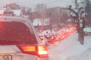 Пензенские автовладельцы сообщают о пробках по всему городу