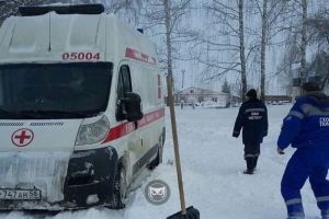 В Пензенской области машина «скорой помощи» застряла в снегу