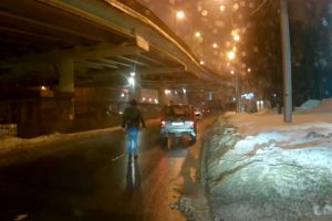 В Пензе водитель устроил погоню за коллегой, а потом пытался задавить его. Видео