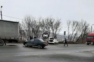 На трассе М-5 в Пензе в ДТП попала машина «Яндекс. Такси»