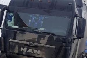 «Объезжайте». Пензенский водитель предупредил о пробке из-за фуры