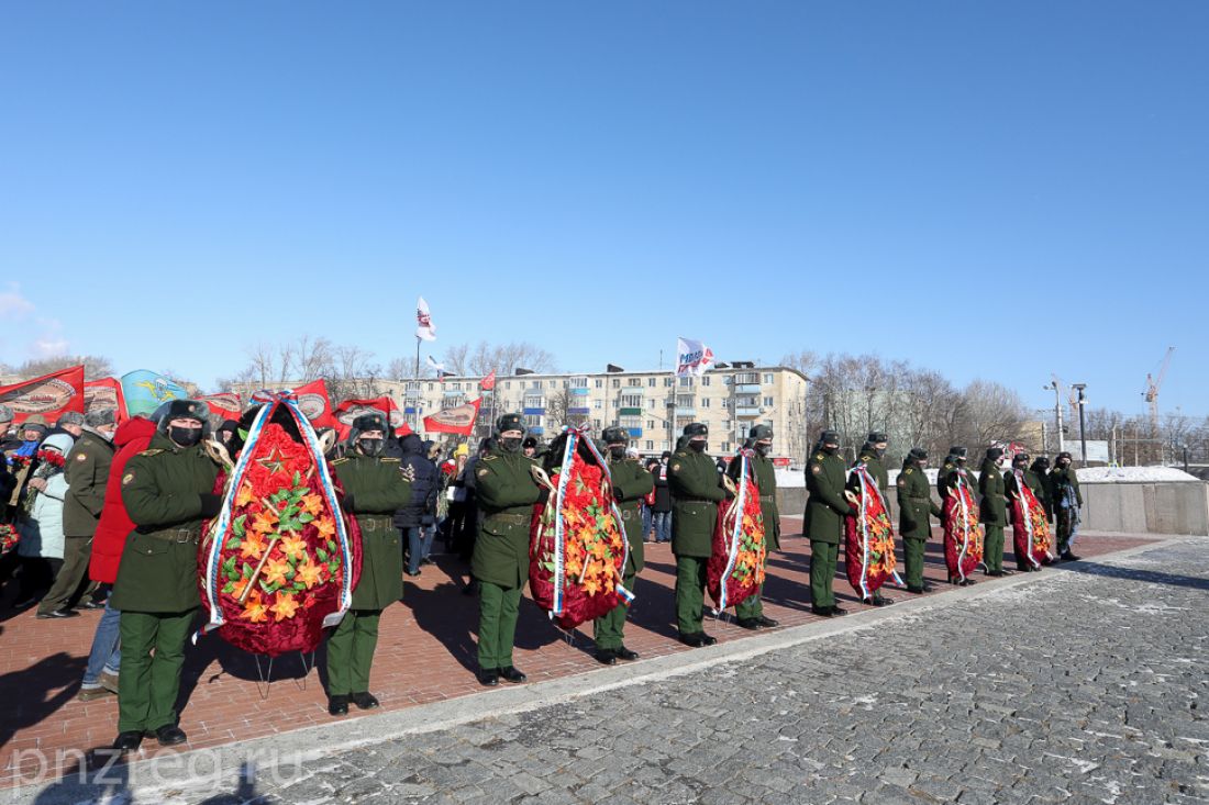 День защитника Отечества, победа «Дизеля» и смертельный пожар – новости Пензы за 23 февраля