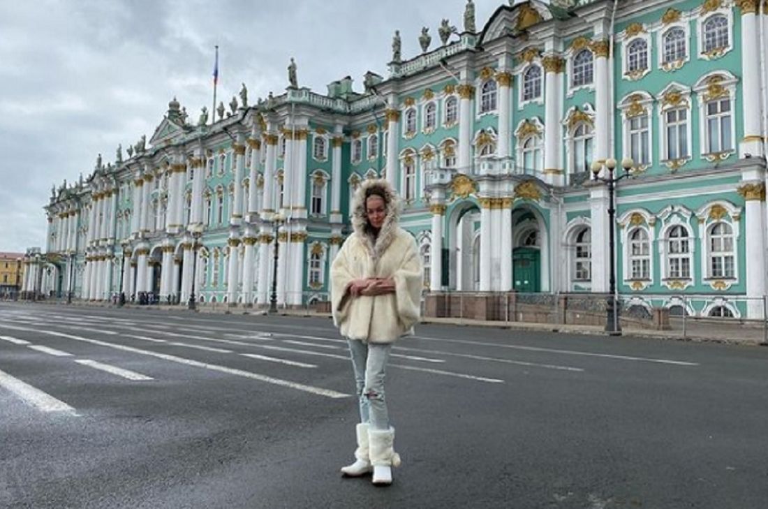 Волочкова рассказала, зачем ездила в Питер, и выложила трогательное фото
