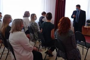 Пензенский министр пообщался с воспитателями о наполняемости детсадов