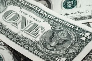 Курс доллара резко вырос по отношению к рублю
