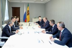 Мельниченко провел переговоры с представителями ПАО «Группа Черкизово»