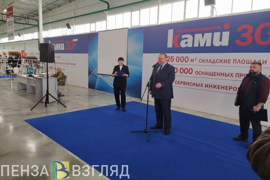 Мельниченко заявил о перспективах мебельного кластера в Пензенской области