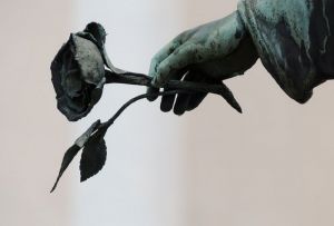 Сердобские школьники приняли участие в уборке могилы писателя Василия Слепцова
