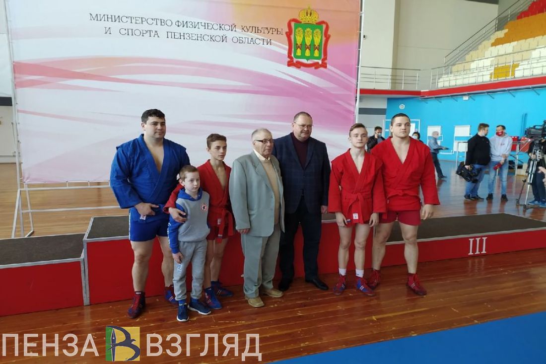 Мельниченко открыл первенство города Пензы по самбо, посвященное Дню Победы