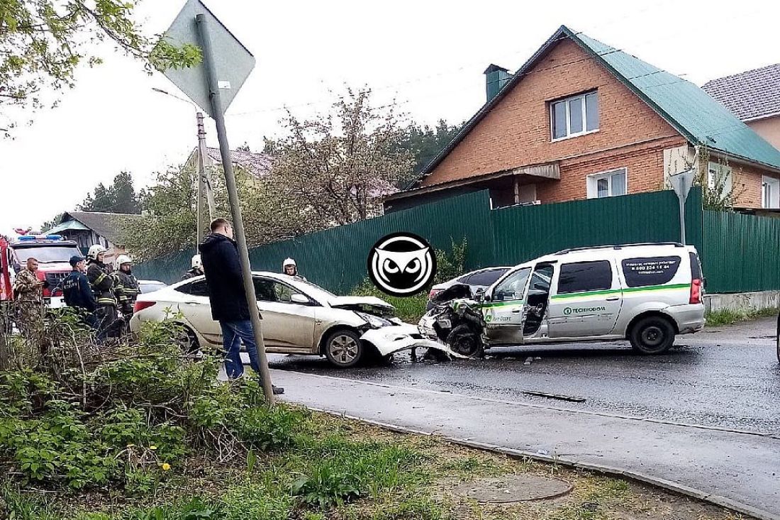 Опубликован момент жесткой аварии на улице Кольцова в Пензе. Видео