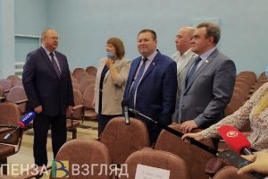 Мельниченко поручил выделить почти 1 миллион рублей на оснащение ДК в Лопатинском районе