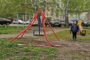 «Дети получают травмы!» Жители Пензы «кричат» о помощи в соцсети