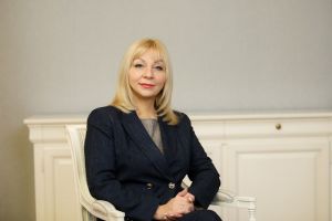 Врио министра Татьяна Курдова за год заработала меньше своего заместителя