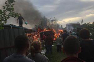 Соцсети: в селе под Пензой полыхала баня