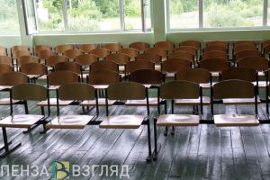 В Каменском районе подростки вышли на работу в летние каникулы