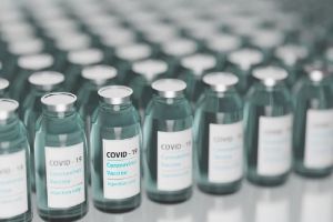 9 регионов РФ ввели обязательную вакцинацию