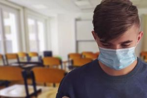 Президент России рассказал, переведут ли школы снова на «дистанционку»
