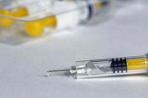 Глава Роспотребнадзора Попова оценила эффективность вакцины от коронавируса