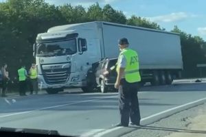 Под Пензой в серьезную аварию попали «Нива» и «DAF»