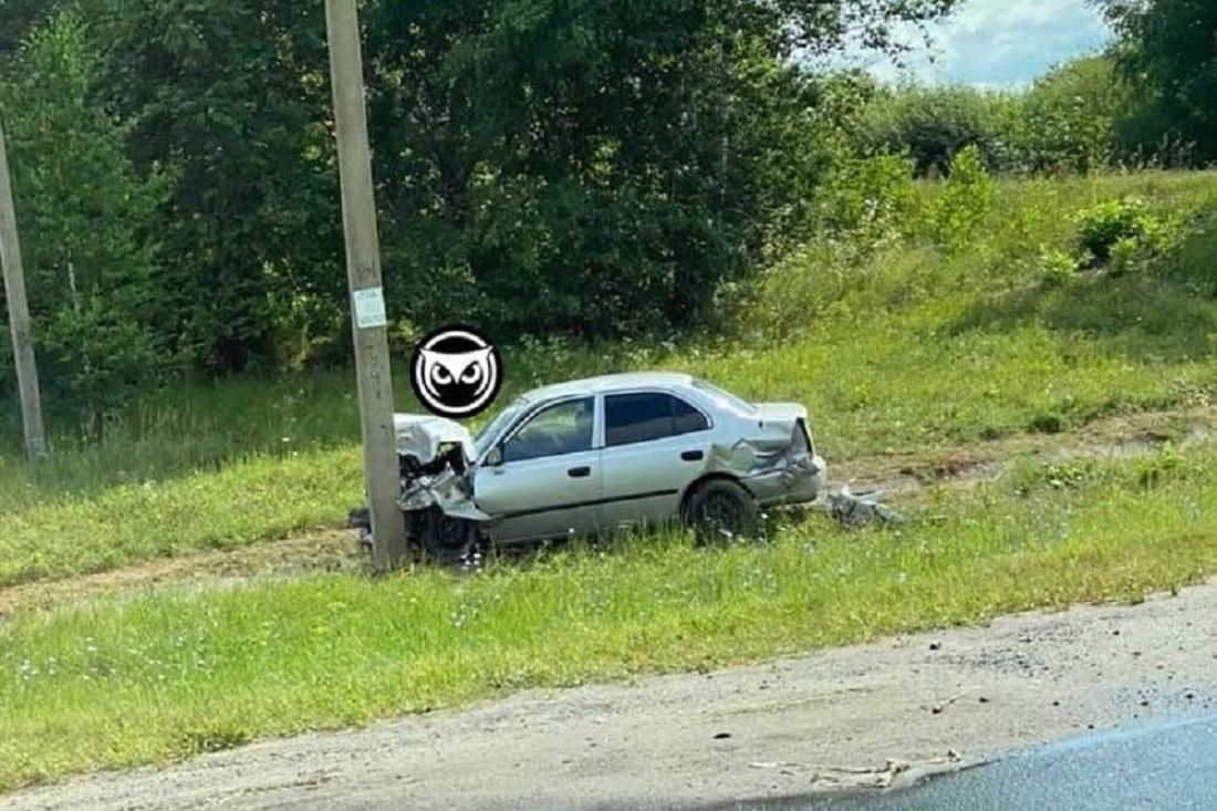 В Пензенской области в ДТП изуродовало легковой автомобиль