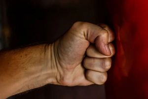 Жестокая драка на улице Суворова в Пензе попала на видео (18+)