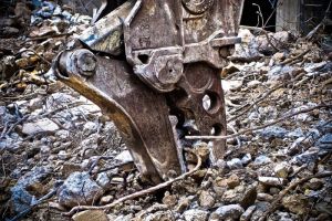 Под Пензой неподалеку от трассы на Шемышейку вываливают строительный мусор