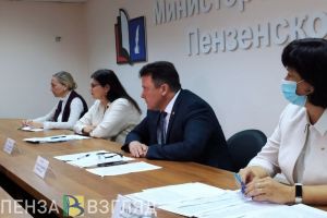 В Пензе врио министра образования Воронков предложил изменить школьную программу по литературе