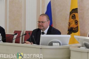 Олегу Мельниченко пожаловались на подготовку здания медицинского колледжа к учебному году