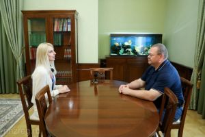 Олег Мельниченко встретился с призеркой Олимпийских игр в Токио Анастасией Близнюк
