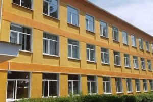 В районах Пензенской области с трудом справляются с содержанием зданий школ и детсадов