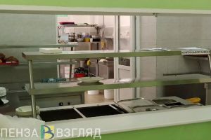 Мельниченко поручил составить план замены технологического оборудования школьных пищеблоков