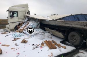 Пензенцы сообщают о смертельном ДТП с грузовиком на трассе М-5