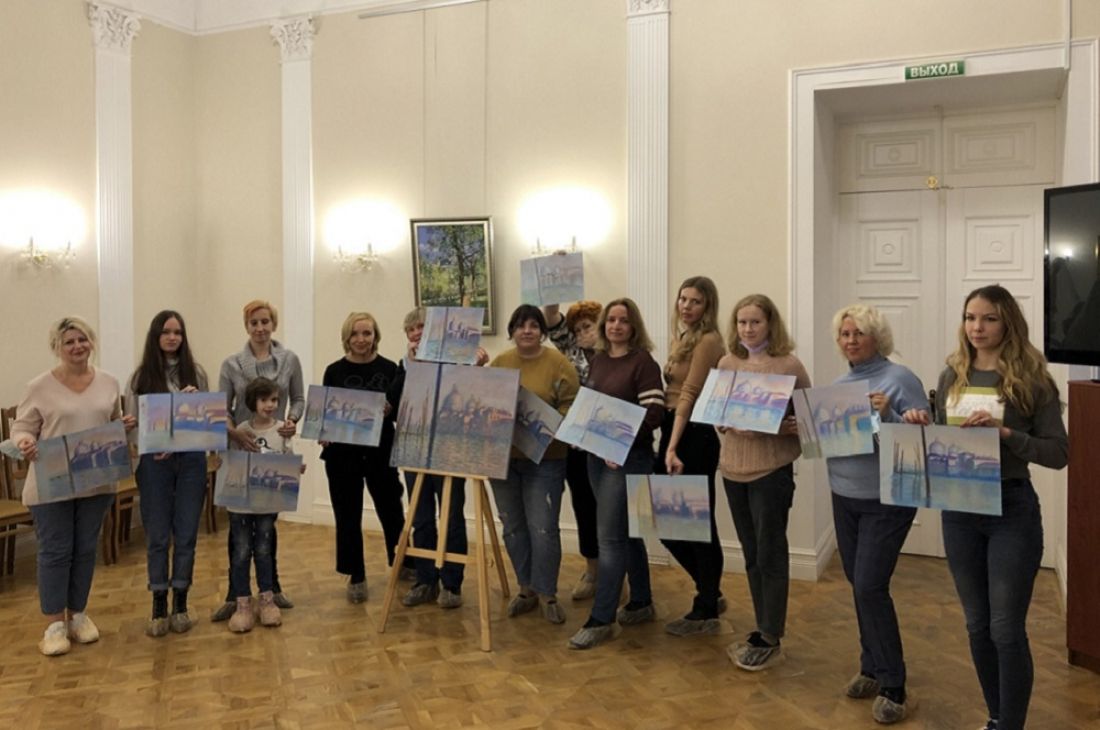 Пензенцев научили рисовать в технике сухой пастели