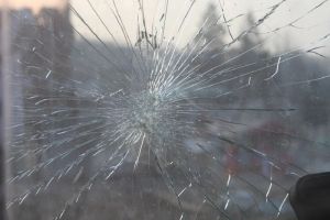 В Пензе утром в ДТП разбился легковой автомобиль