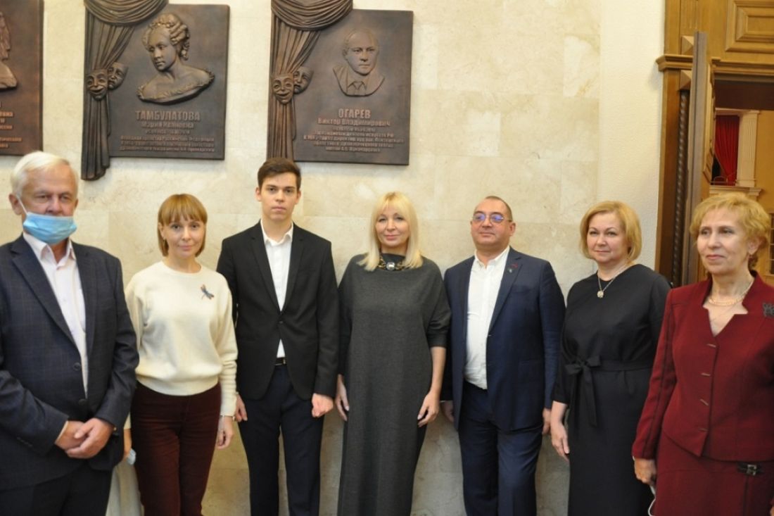В пензенском Драмтеатре открыты две мемориальные доски