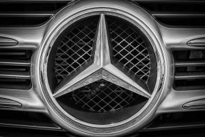 Автомобиль с Ксенией Собчак стал участником смертельной аварии