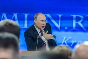 Путин рекомендовал перевести сотрудников старше 60 лет на «удаленку» в регионах