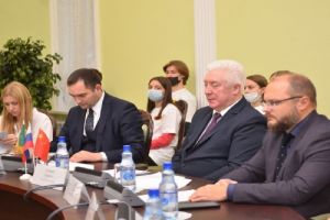 Форум в ПГУ объединил студентов Приволжья и Верхнего и Среднего течения реки Янцзы