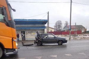 В ДТП под Пензой у легковушки сплющило заднюю часть