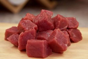 В Пензенской области детей кормили мясом с истекшим сроком годности
