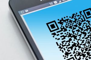 Госдума приняла законопроект о QR-кодах в общественных местах в первом чтении
