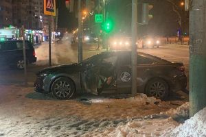На перекрестке в Пензе произошла «дорогая» авария
